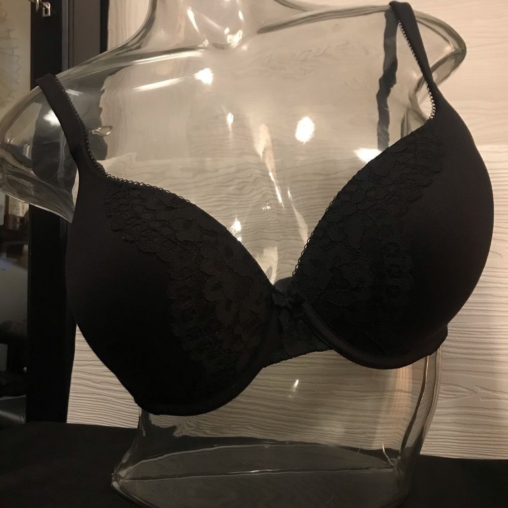 Body by Victoria Perfect Shape Bra w/ lace - 32DDD